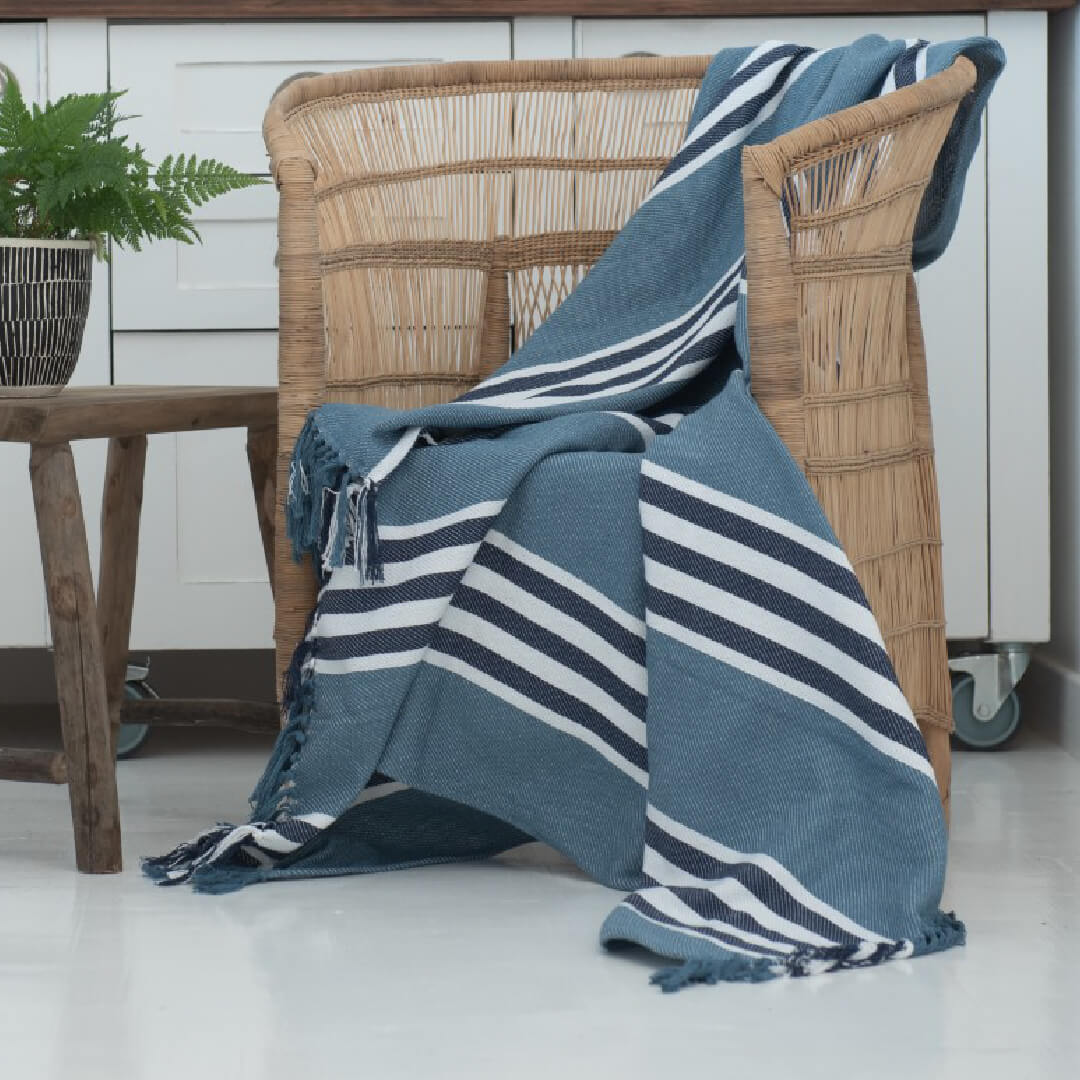 Thula Tula Protea Pinstripe Throw – PROOZY